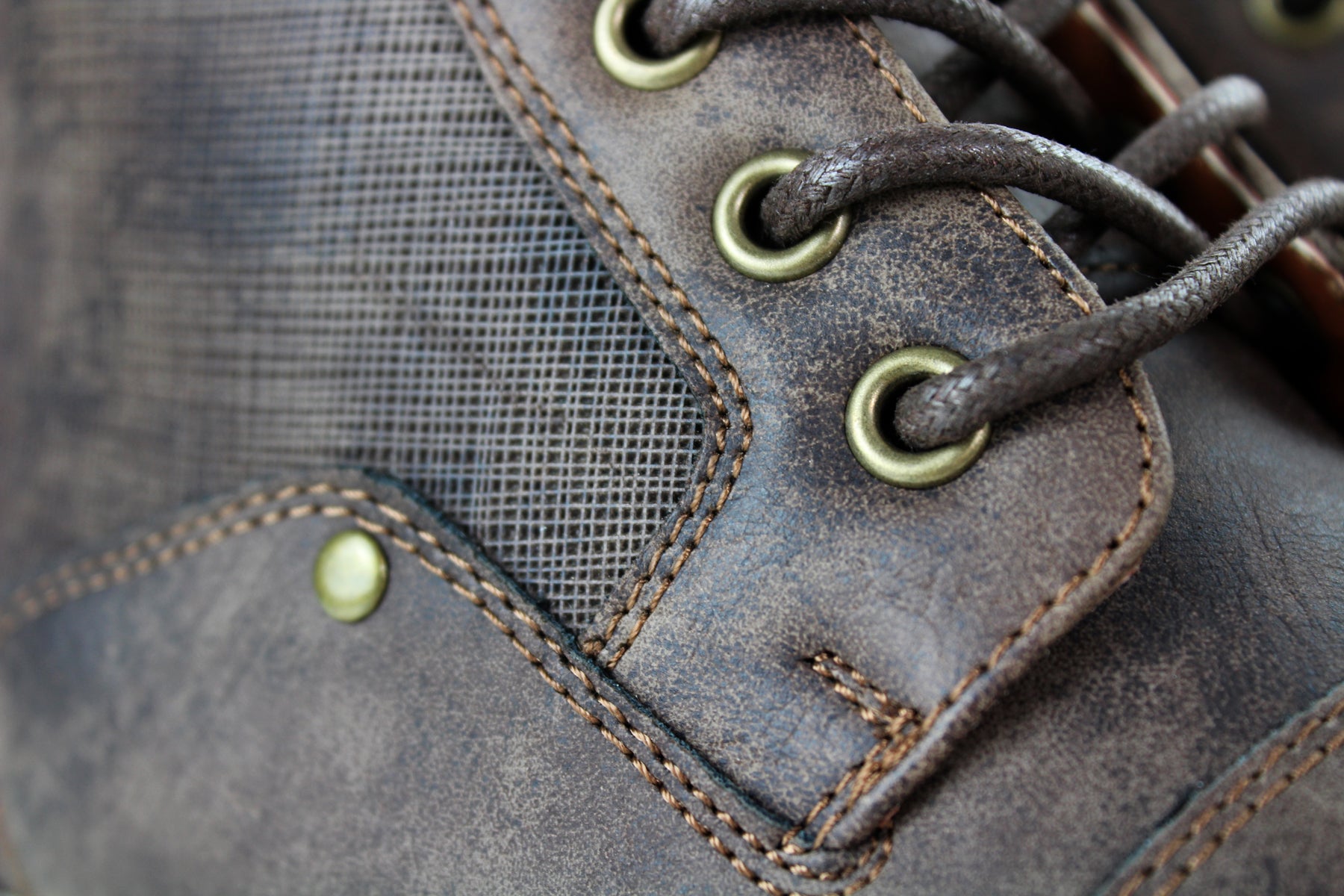 Mid-Top Zipper Boots | Blaine by Ferro Aldo | Conal Footwear | Close Up Lace Angle View