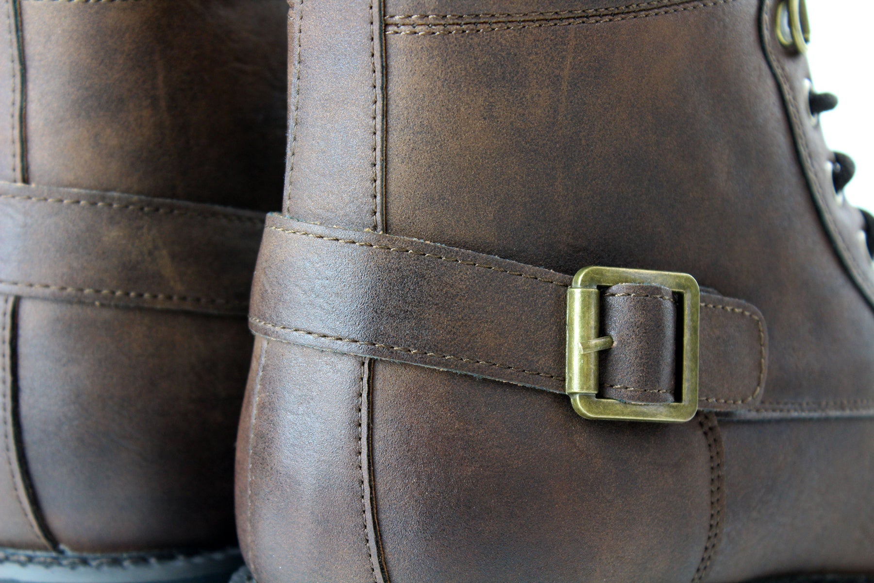 Rugged Inner Fur Boots | Fabian by Polar Fox | Conal Footwear | Close Up Buckle Angle View