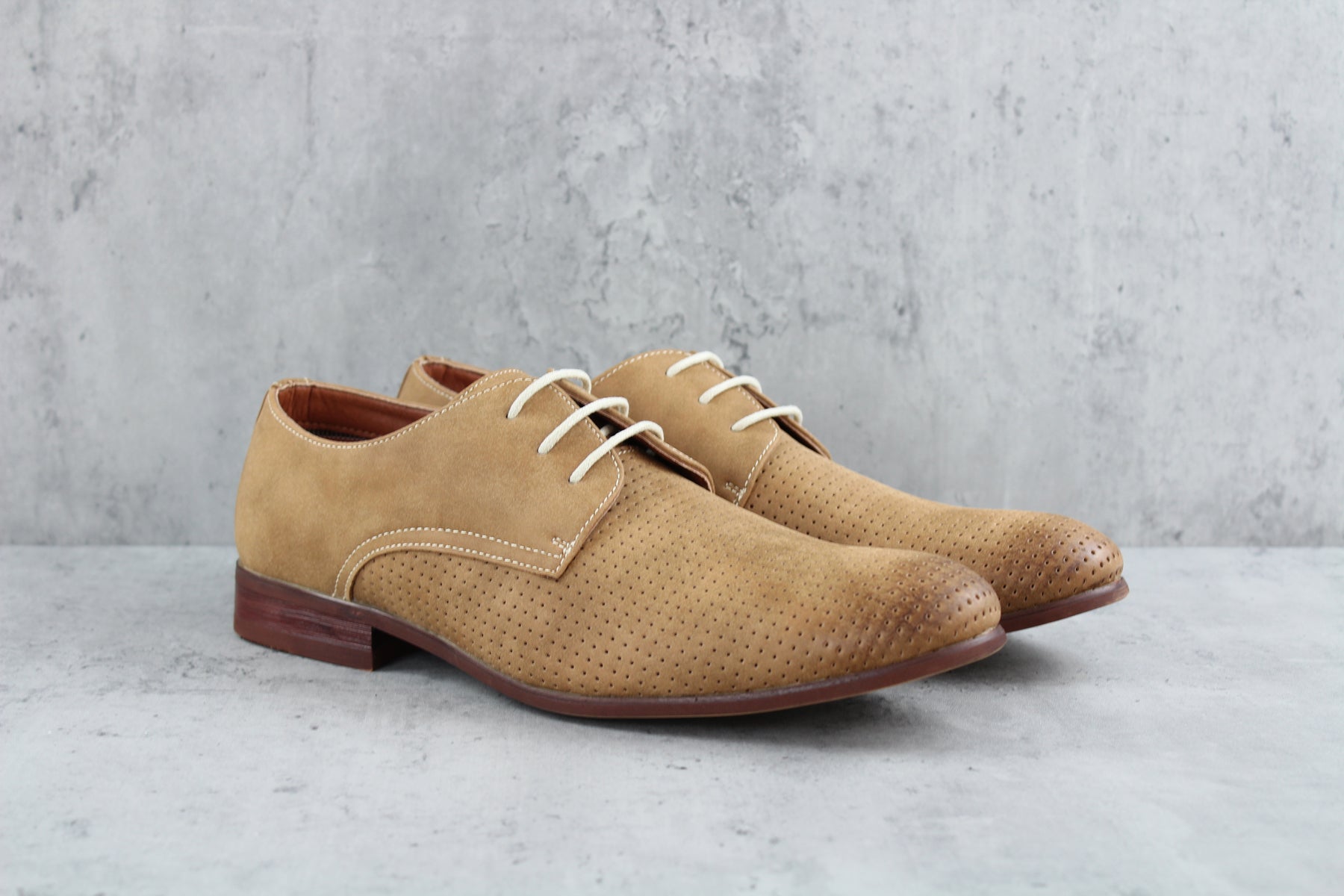 Burnished Perforated Derby Shoes | Isaiah by Ferro Aldo | Conal Footwear | Photographic Shot 1