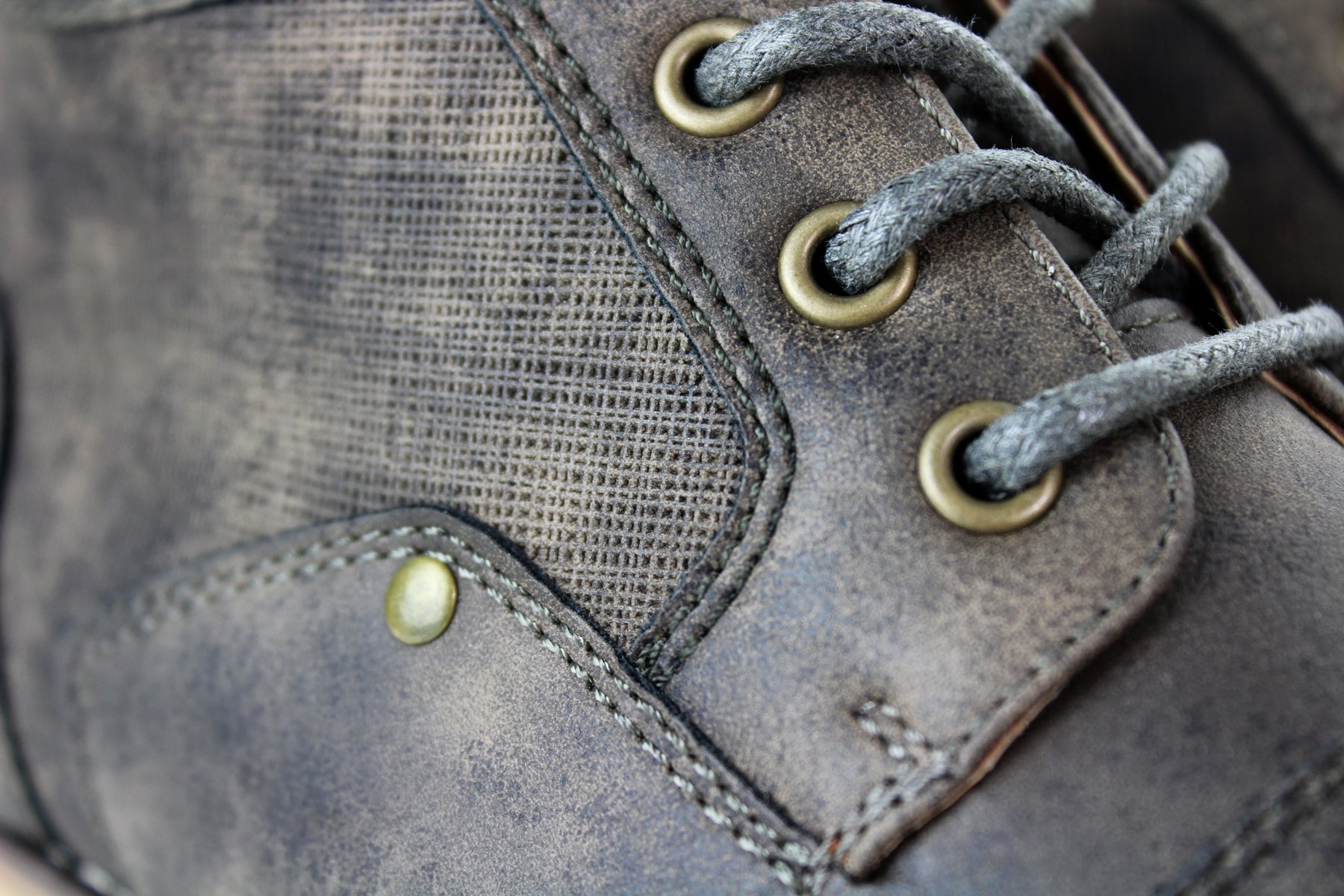 Mid-Top Zipper Boots | Blaine by Ferro Aldo | Conal Footwear | Close Up Lace Angle View